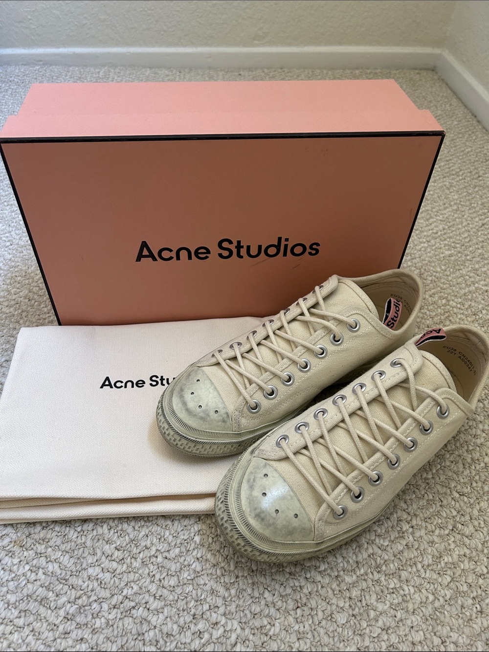 Acne Cream-Beige Low-Top Lace-Up Sneakers